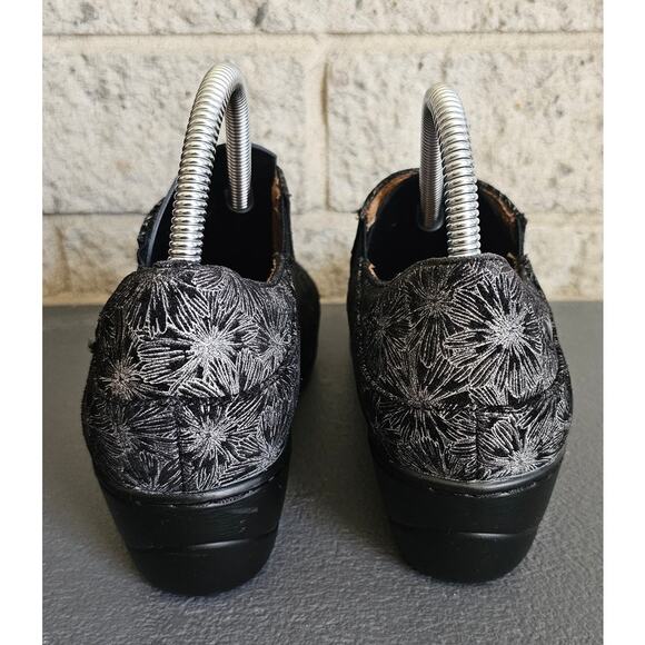 Nurse Mates Pillowtop Clogs, Kate Silver Petals, Leather Shoes, Womens Sz 9 - Picture 6 of 10